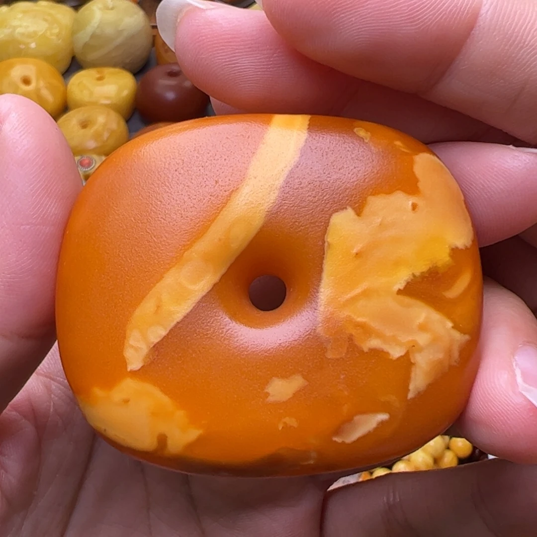 蜜蜡未镶嵌珠宝奇石藏扣