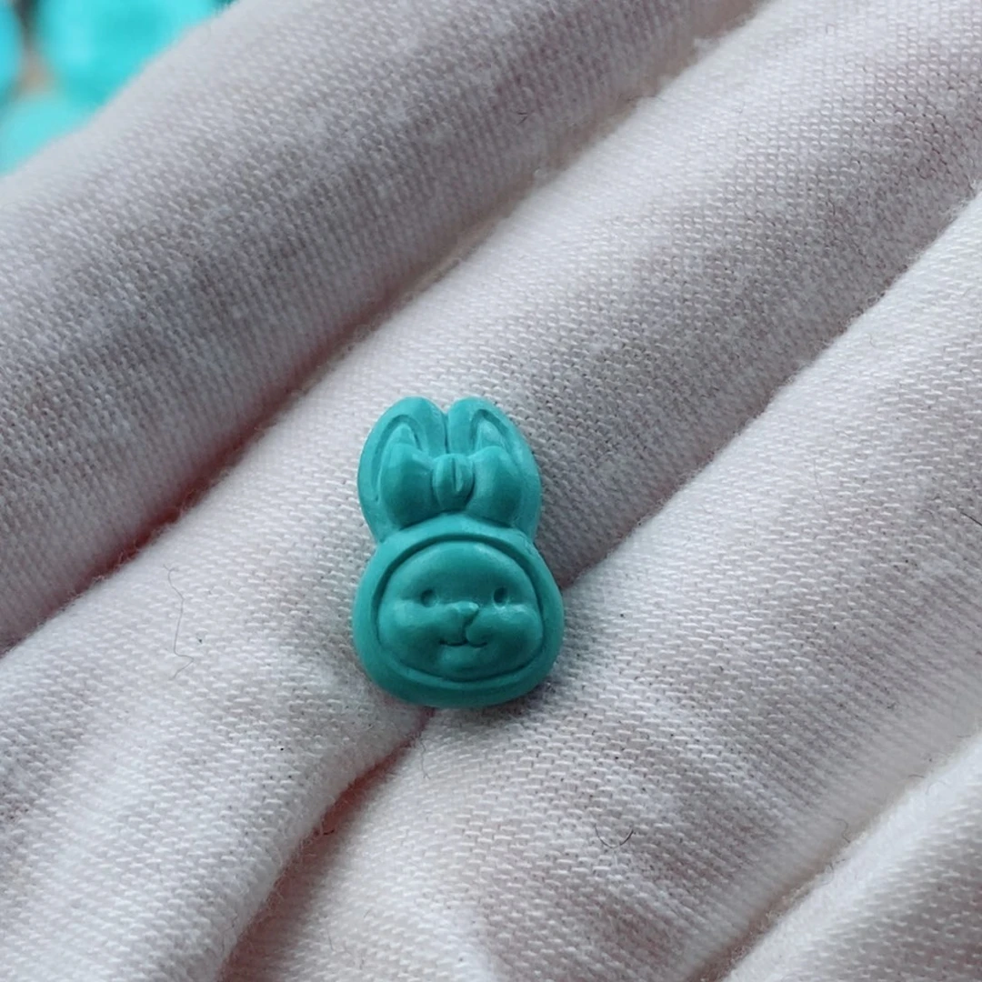 绿松石配饰未镶嵌