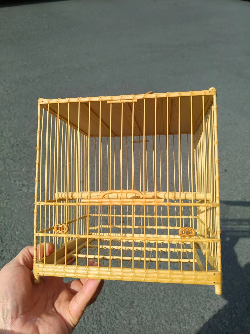 绣眼鸟笼手工雕刻竹节板笼直径约20.5厘米丝距约1.1厘米小鸟笼