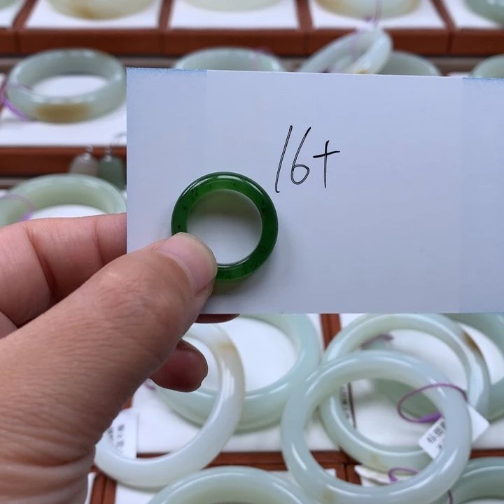 和田玉戒指未镶嵌