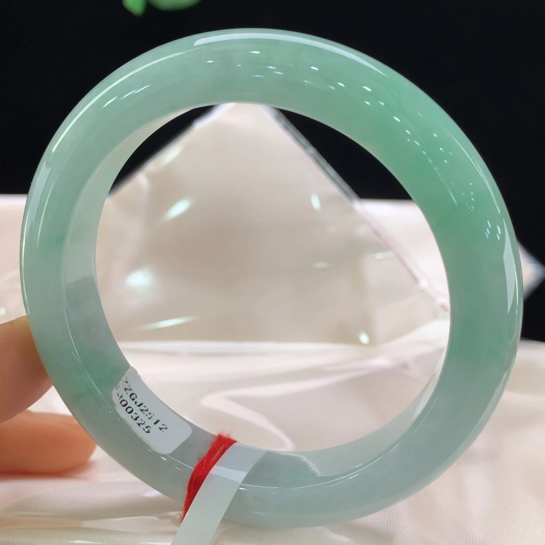 翡翠未镶嵌手镯0325