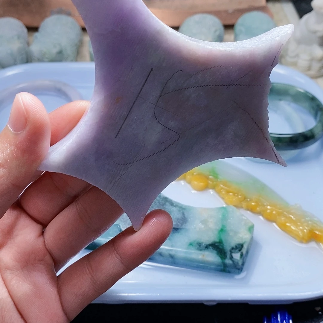 翡翠未镶嵌颈饰588