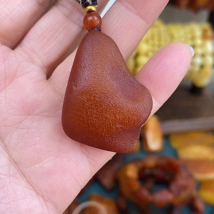 蜜蜡未镶嵌颈饰吊坠