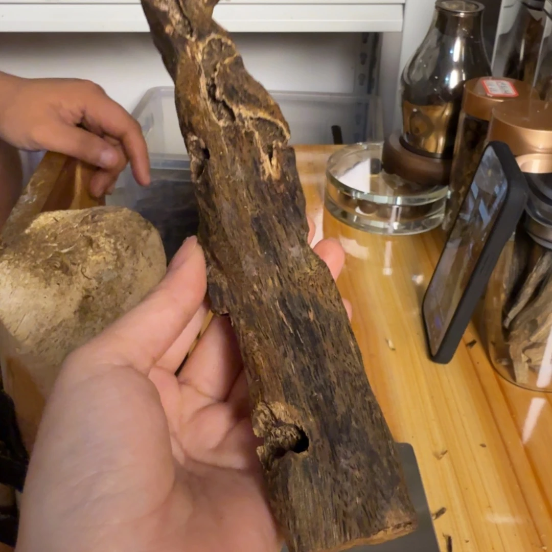 沉香奇楠沉香虫漏原料56克