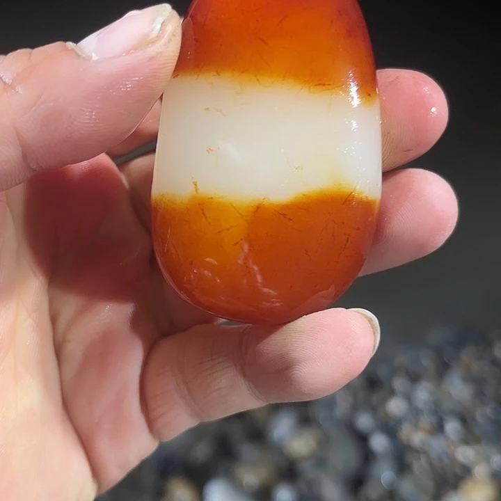 和田玉（糖玉）未镶嵌珠宝奇石