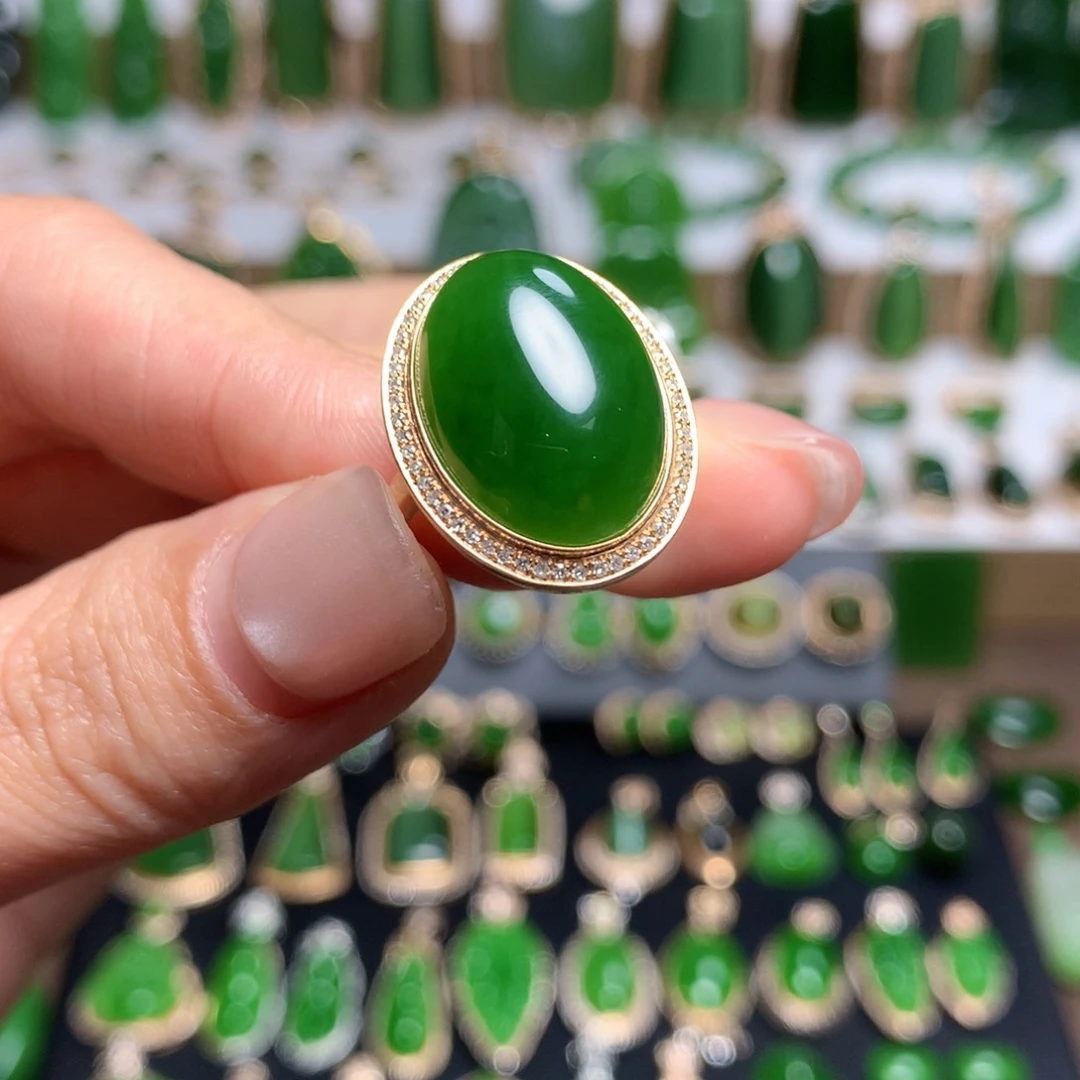 和田玉（碧玉）戒指 不退不换18K金镶嵌九***搭