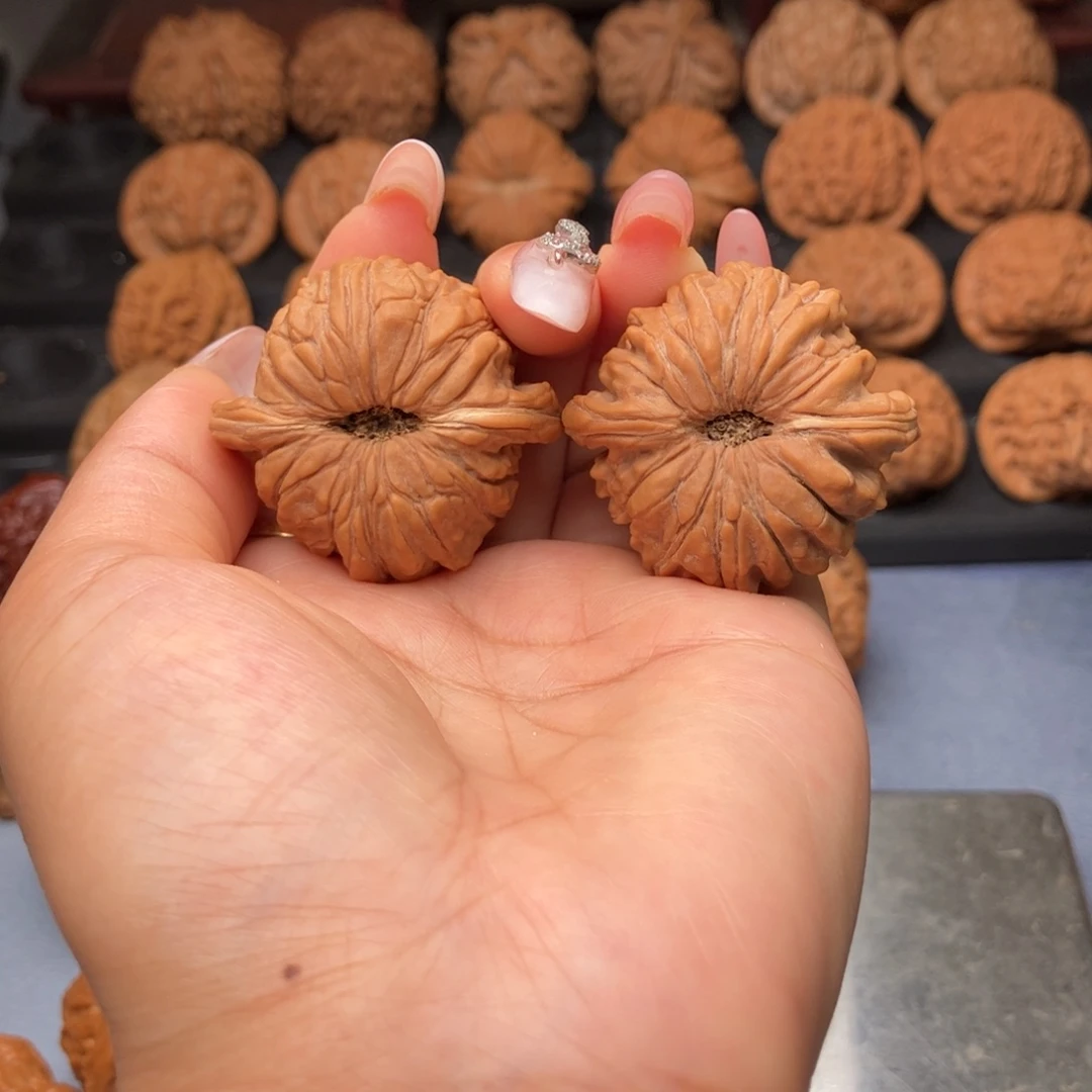 文玩核桃把件天下第一楼38