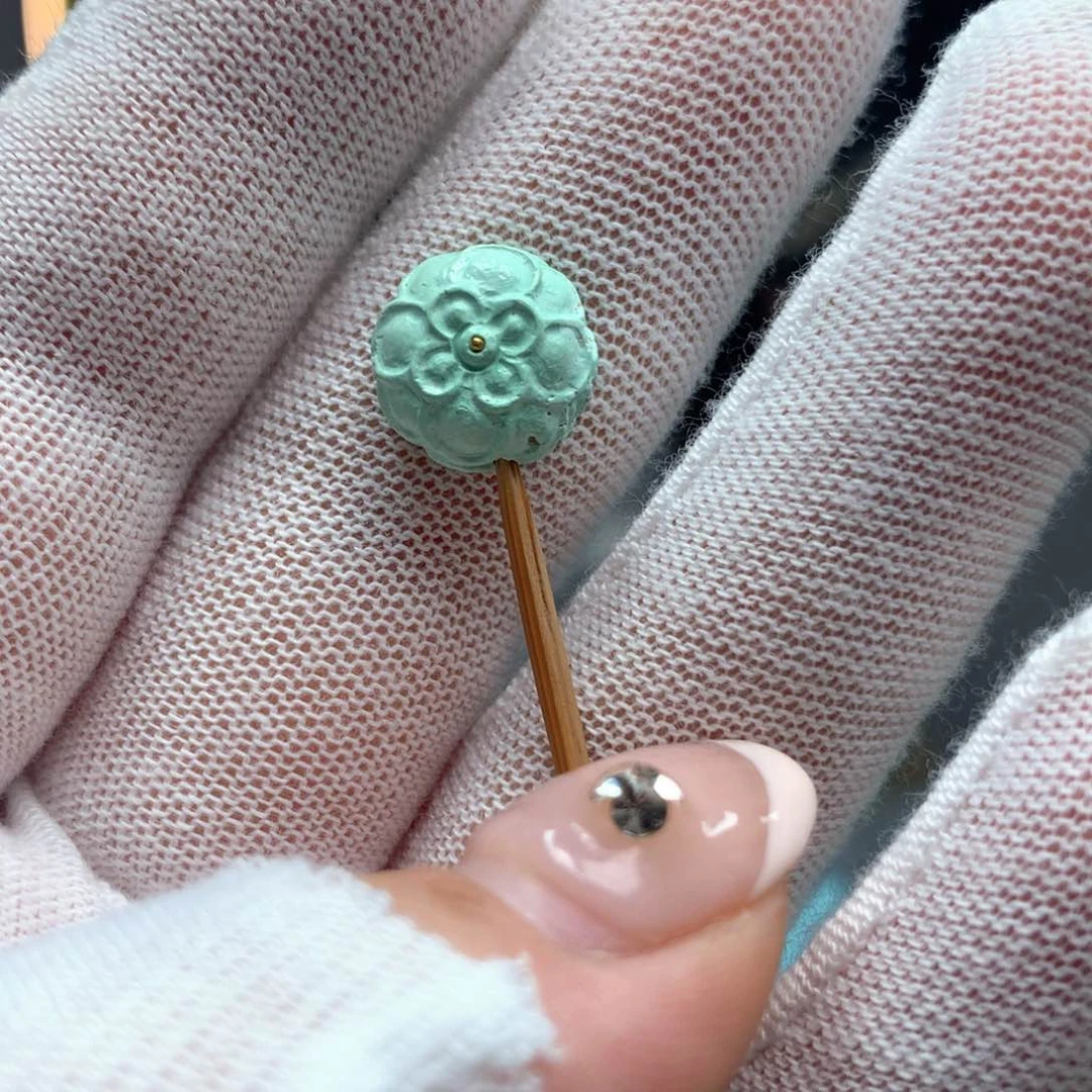 绿松石未镶嵌挂件