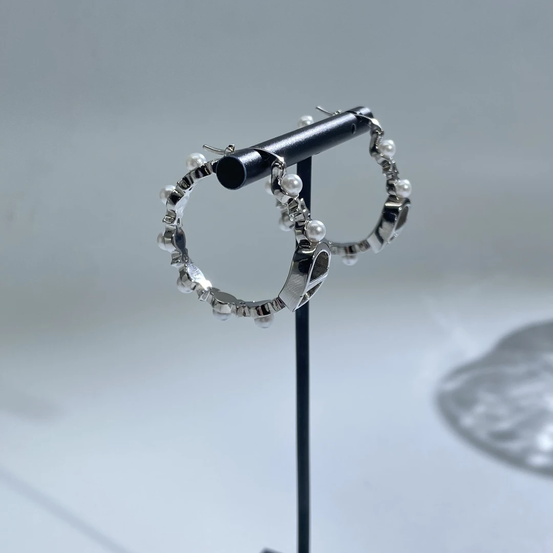 铜合金仿珍珠耳饰 05168韩版时尚气质猪鼻子白珠个性耳钉