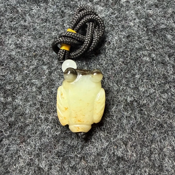 玉蝉精品挂件精细雕刻
