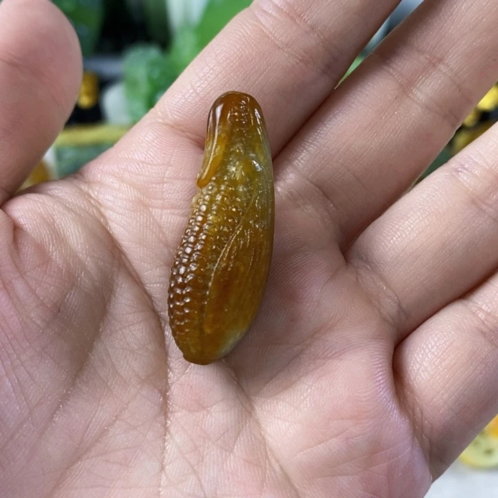 未镶嵌和田玉挂件小*母