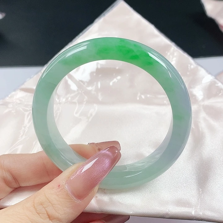 未镶嵌手镯翡翠翡翠773