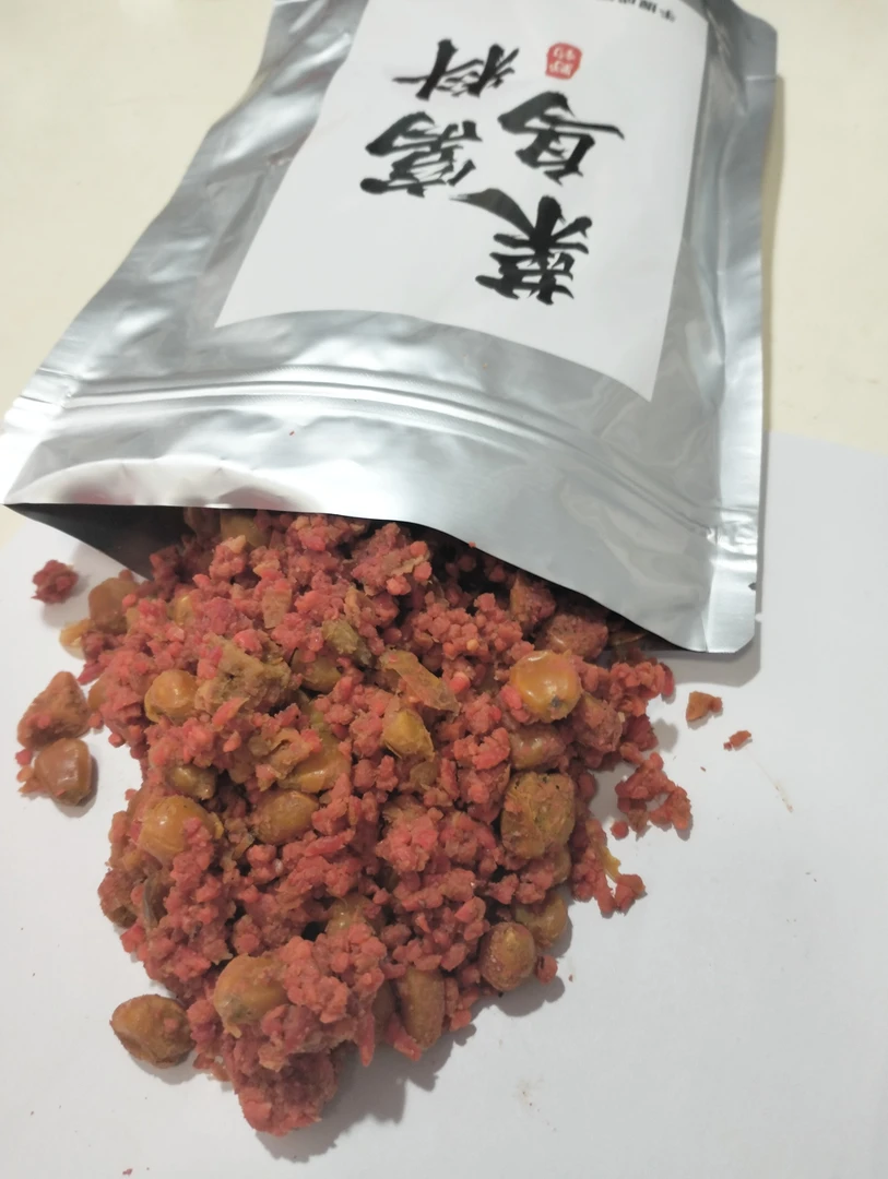 菜鸟窝料，发2包，手握成团，留鱼持久。450克/包，