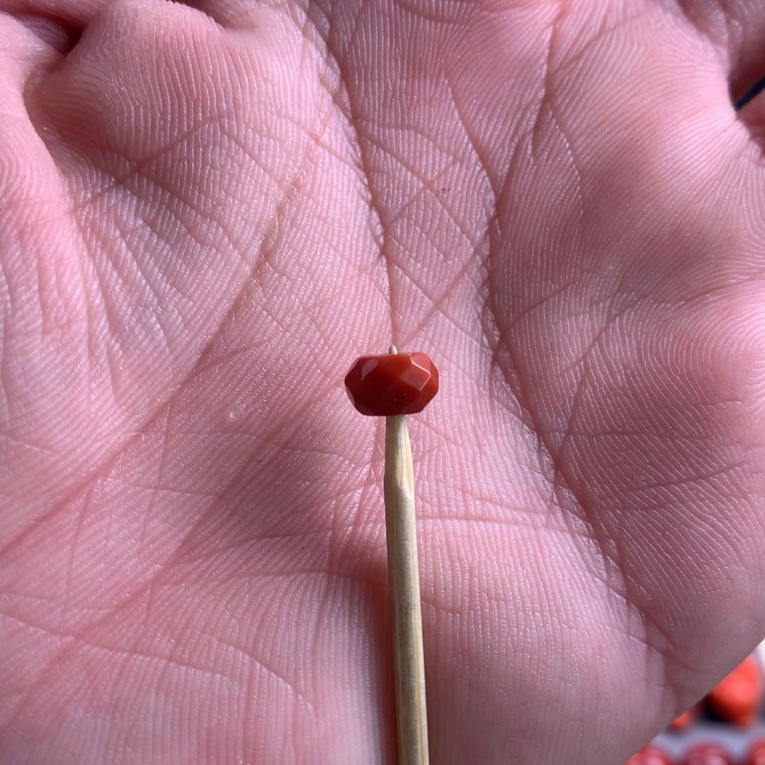 南红玛瑙精工无相直切7+未镶嵌