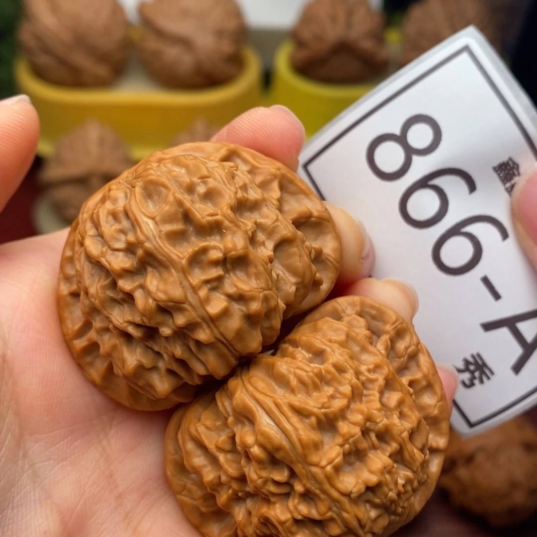 把件文玩核桃白狮子42……