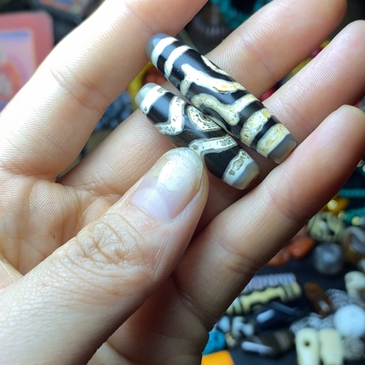 大叶紫檀（黑酸枝木类）