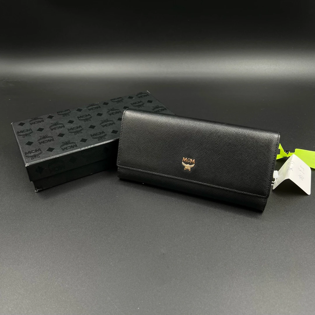 95新 maje （jp）406 MCM 黑色金属logo钱包