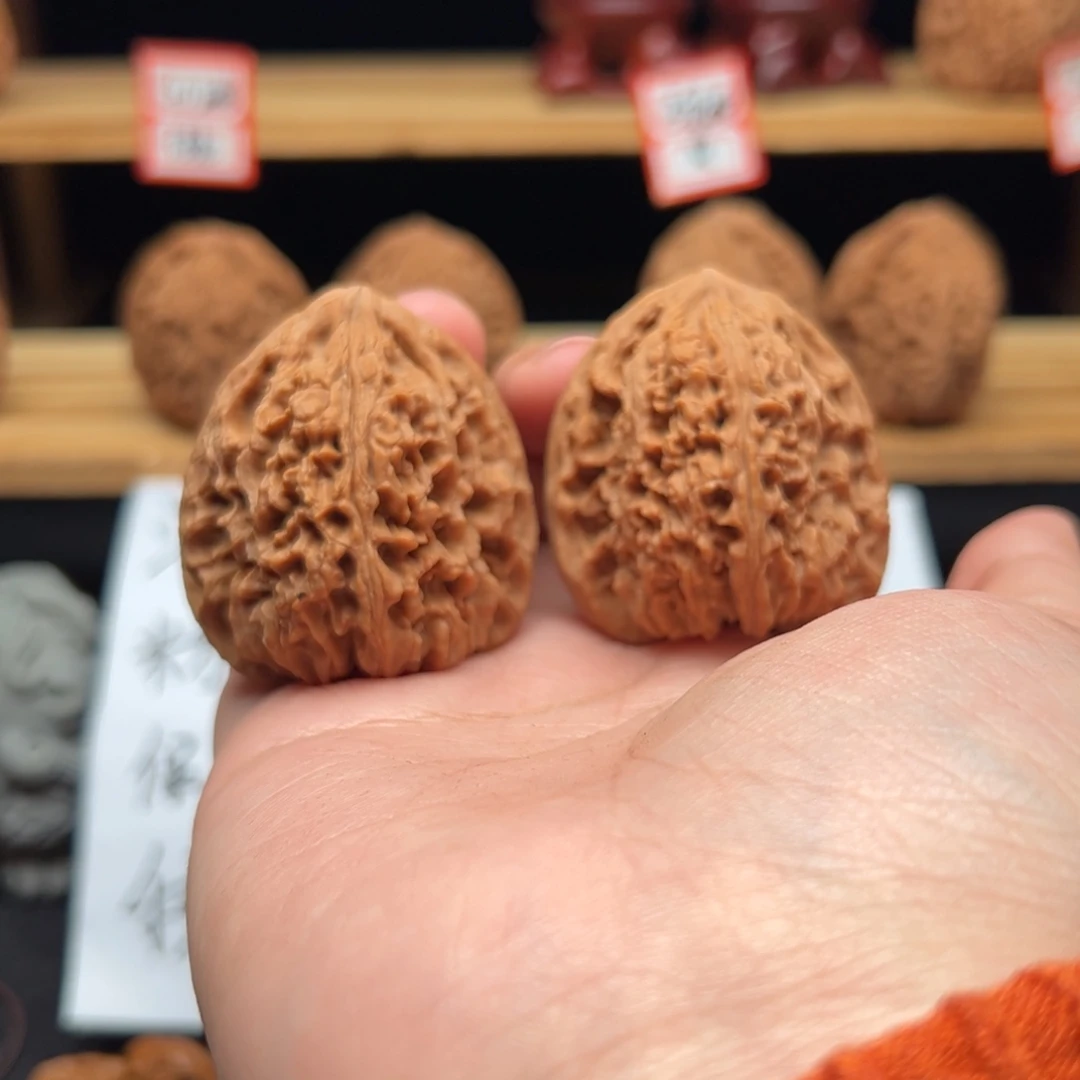 老***旧文玩核桃吊坠南疆