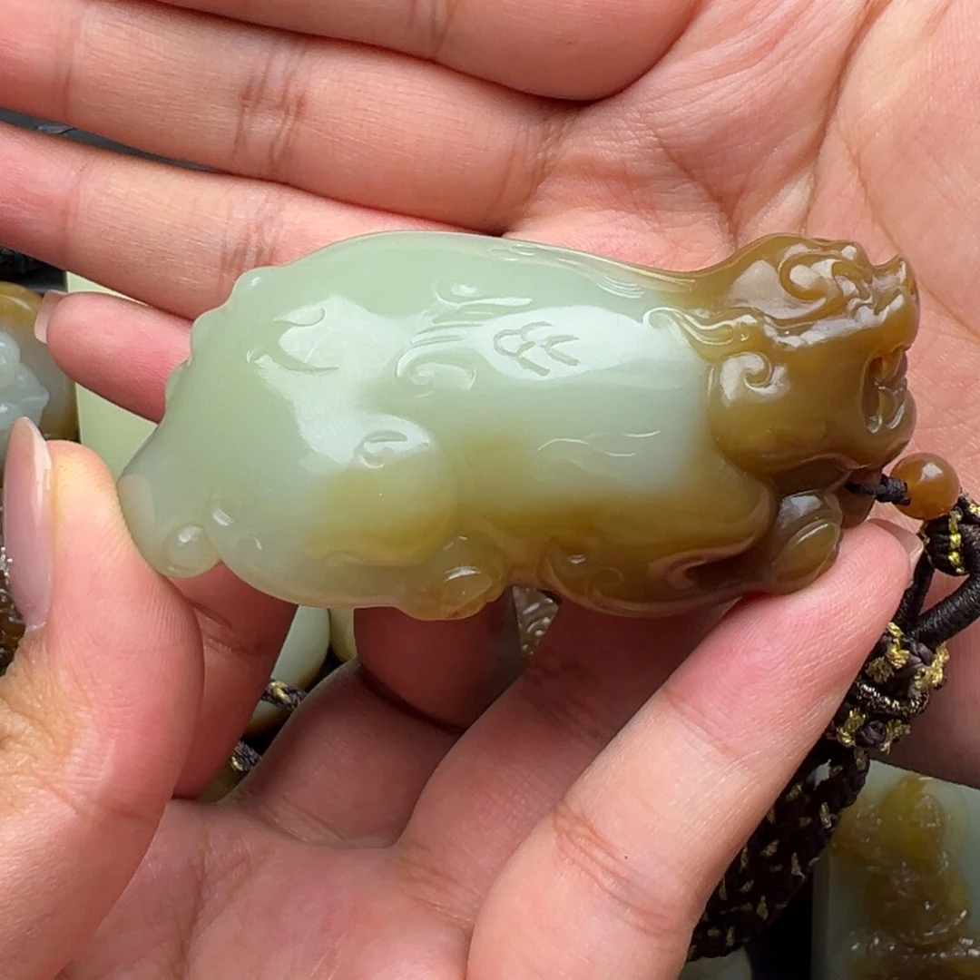 言***随颈饰未镶嵌和田玉