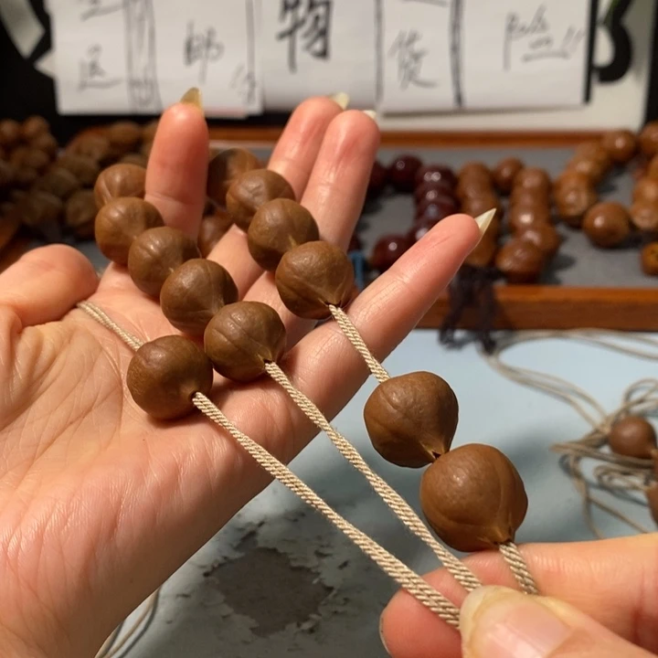 橄榄核手串8161精品蒜头铁核12+1颗