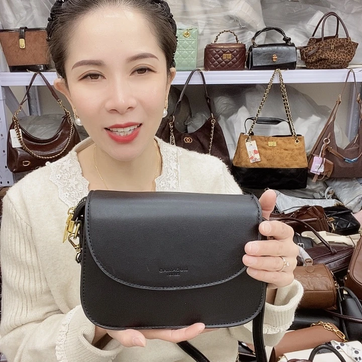 蚕丝小牛剖层皮革PU