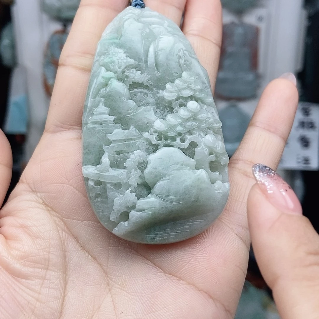 翡翠颈饰未镶嵌翡翠