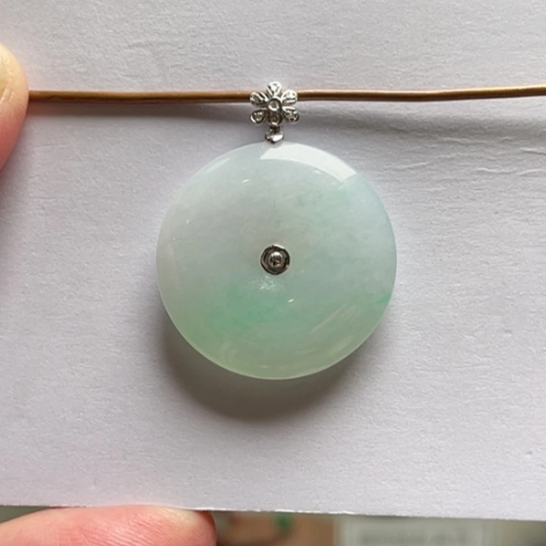 【闪购商品】吊坠(不含链)18K金镶嵌翡翠