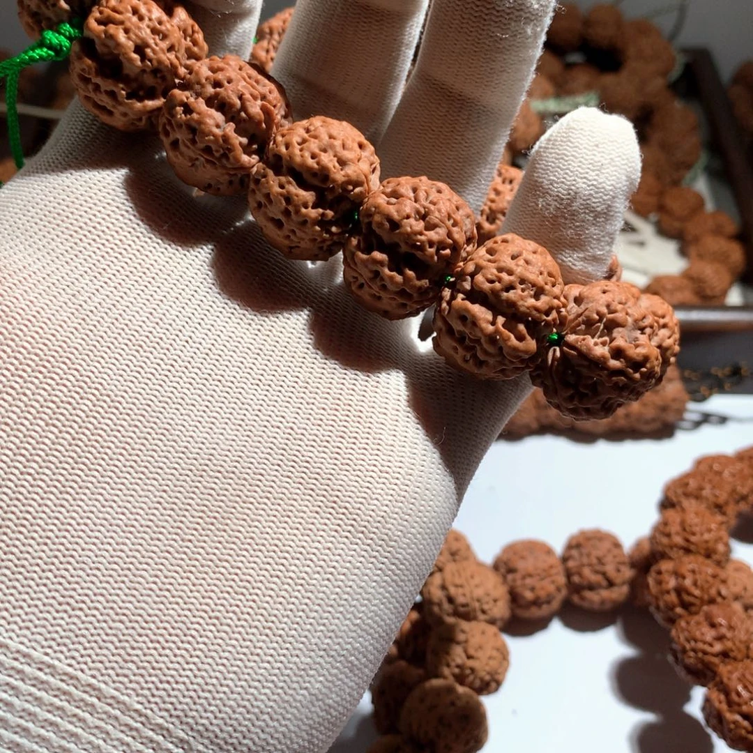 卖***好金刚菩提吊坠古龙梅花23