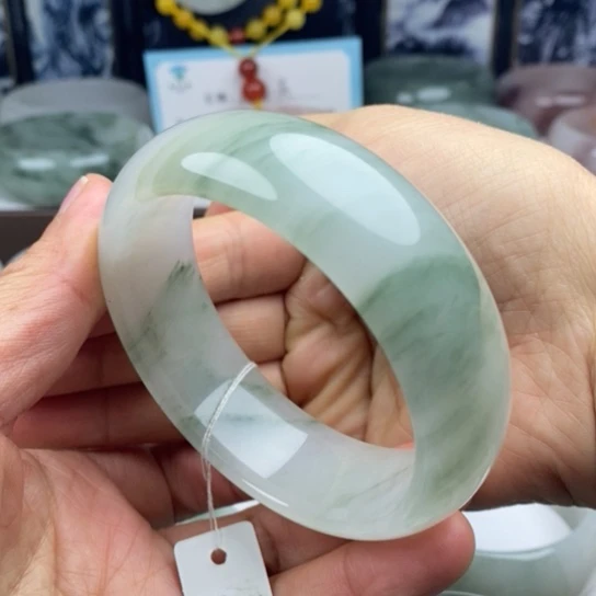 石英质玉（金丝玉）未镶嵌手镯