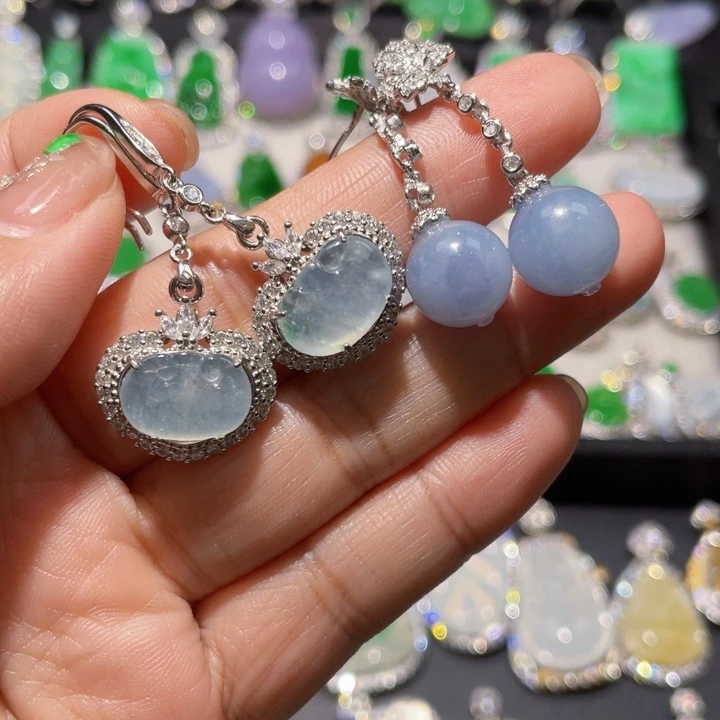 小****银S925镶嵌翡翠耳饰