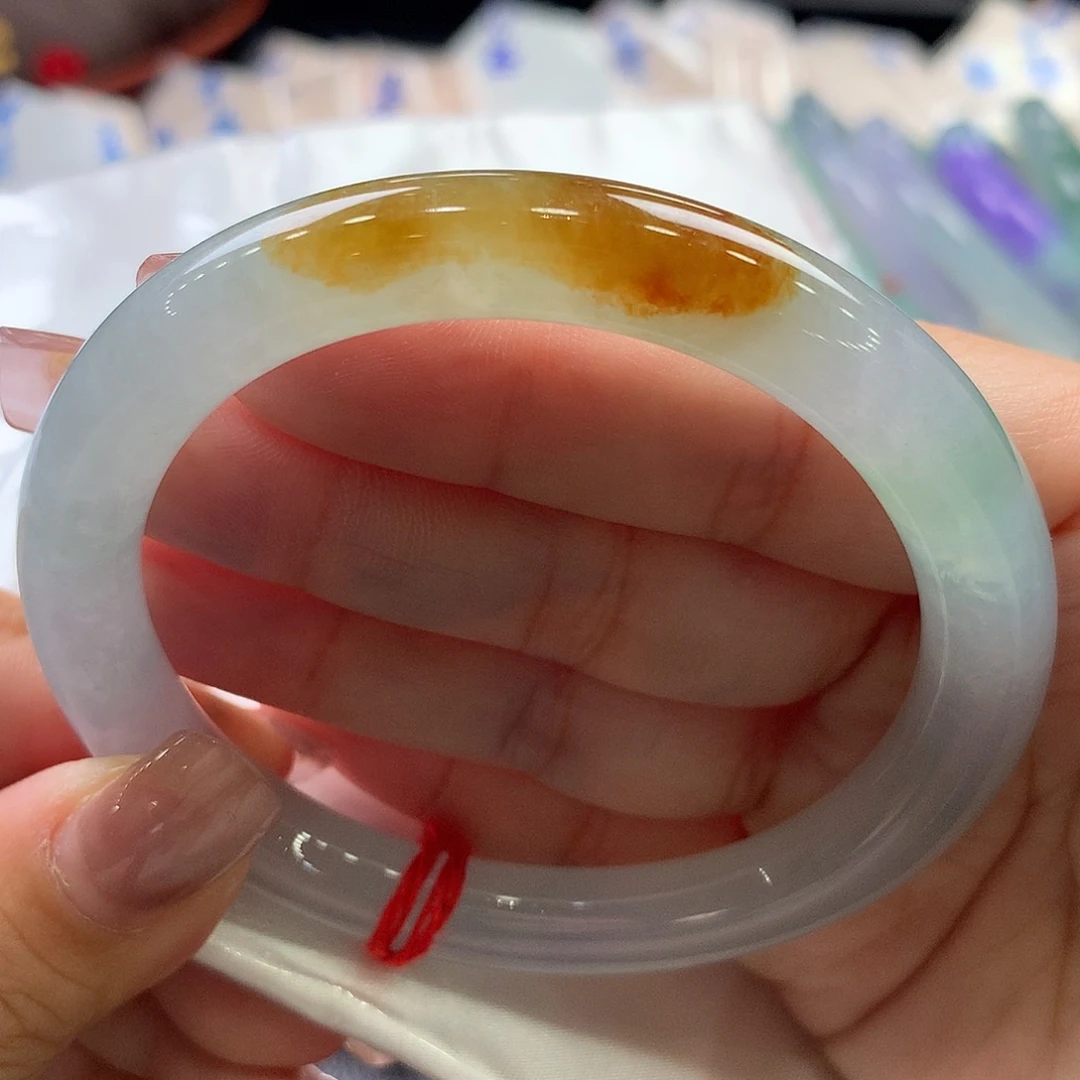 翡翠手镯未镶嵌56圆条