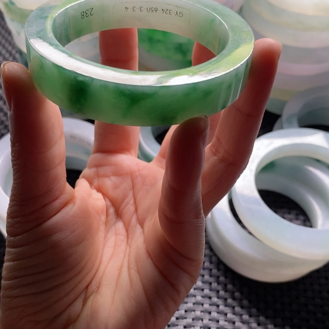 定制翡翠手镯未镶嵌无*