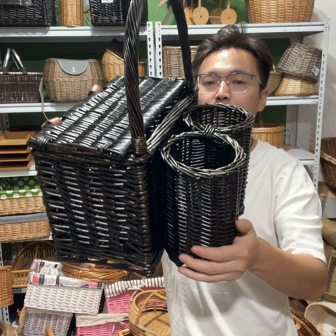 柳黑色带桶野餐篮