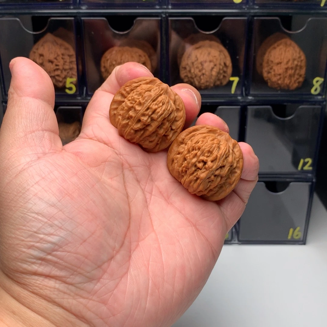 大***喵桃核吊坠文玩核桃12345678