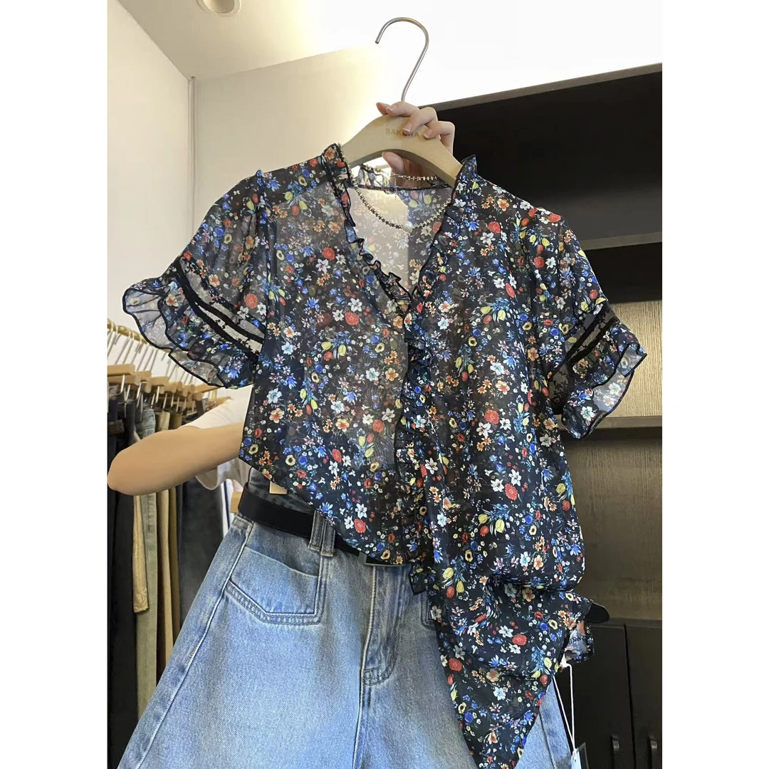 璎婲sᴀᴋᴜʀᴀ【花舞漫夏】图韩版V领拼接木耳边碎花田园风短袖衬衫