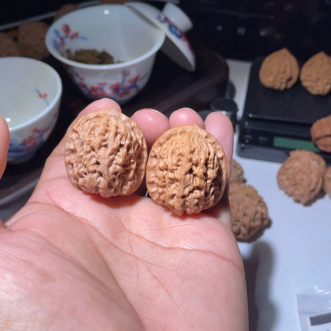 文玩核桃吊坠霸王34
