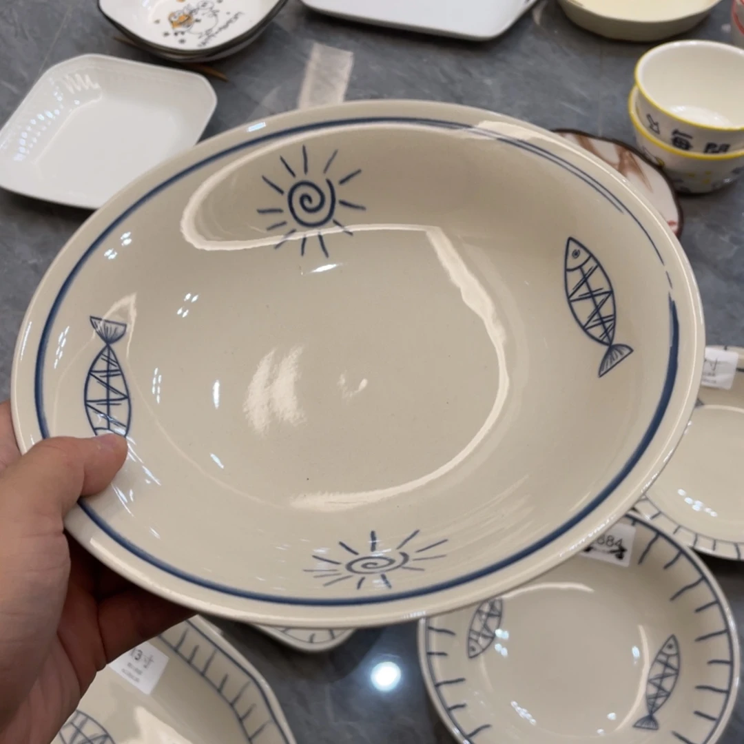 陶瓷微瑕餐具介意勿拍，满18飞！