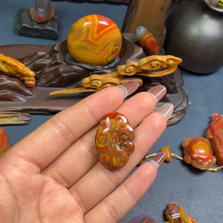 玛瑙/玉髓未镶嵌颈饰