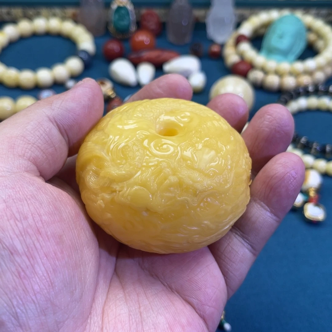 琥珀未镶嵌珠宝奇石