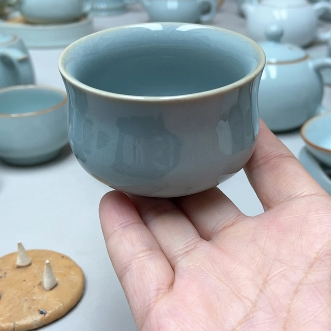 瓷微瑕支钉元宝杯无礼盒
