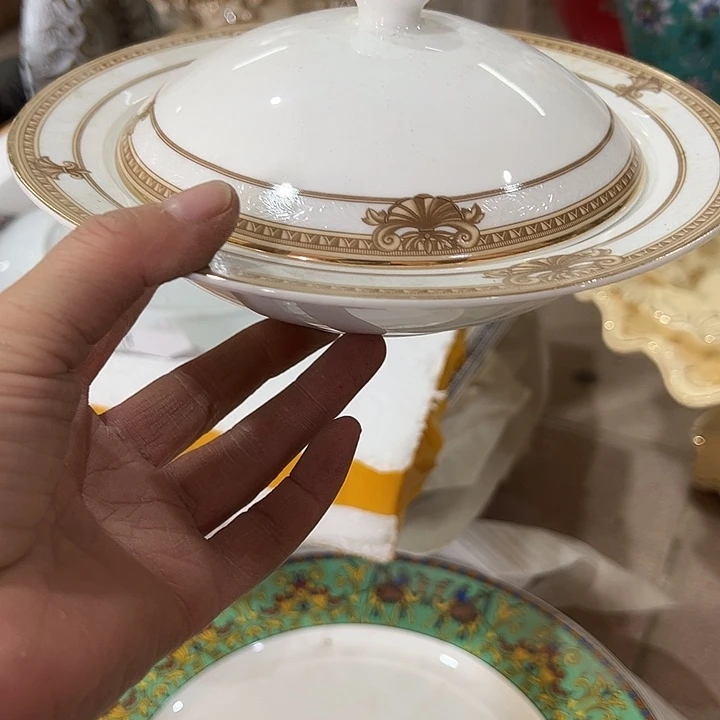 瓷片瑕。。。。。。。。。。。。。。。