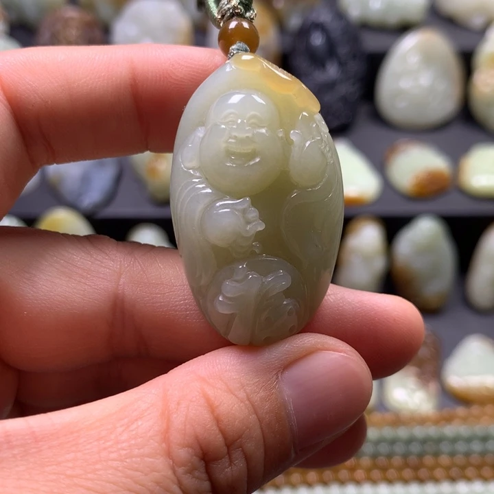 和田玉（糖玉）未镶嵌颈饰