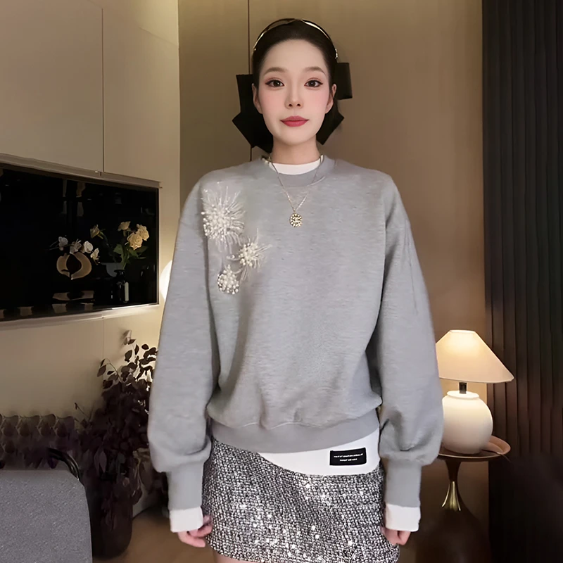 设计感重工钉珠花朵长袖圆领卫衣女2025新款秋季时尚洋气正肩上衣