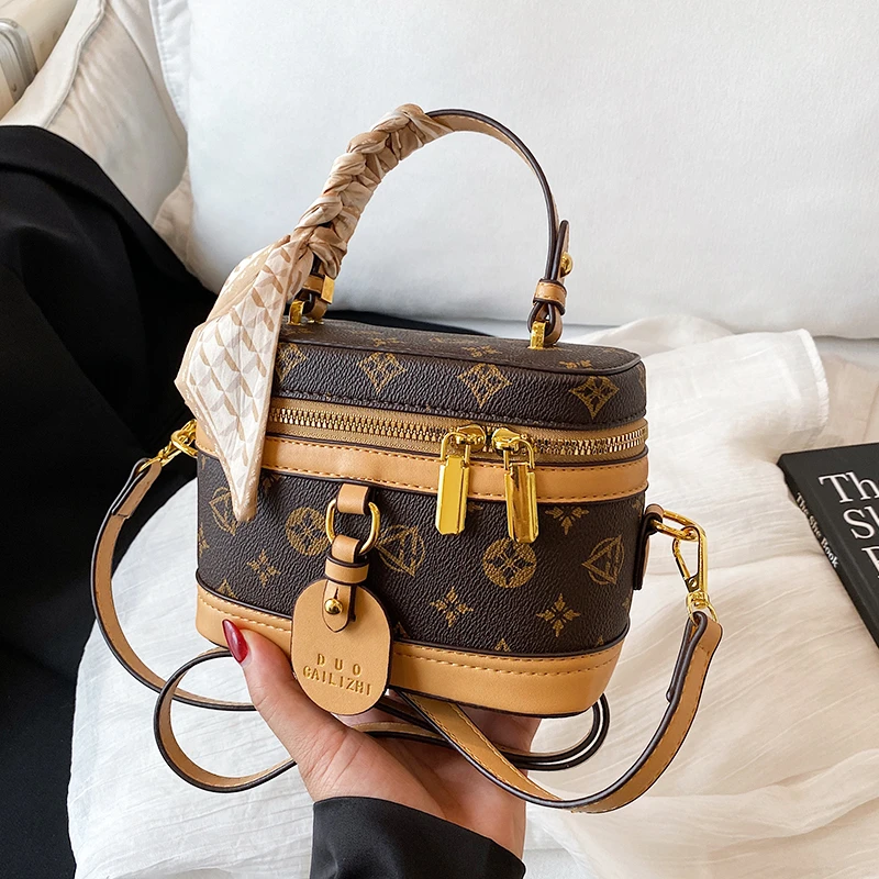 时尚小包包2025新款手提包小拎包高级感盒子包包女款爆款2025新款