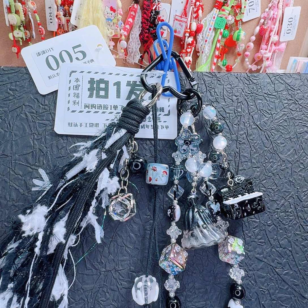 亚克力开播单条福福