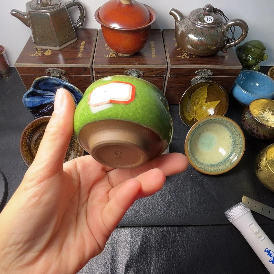 茶盏在你面前装着别人一样东西