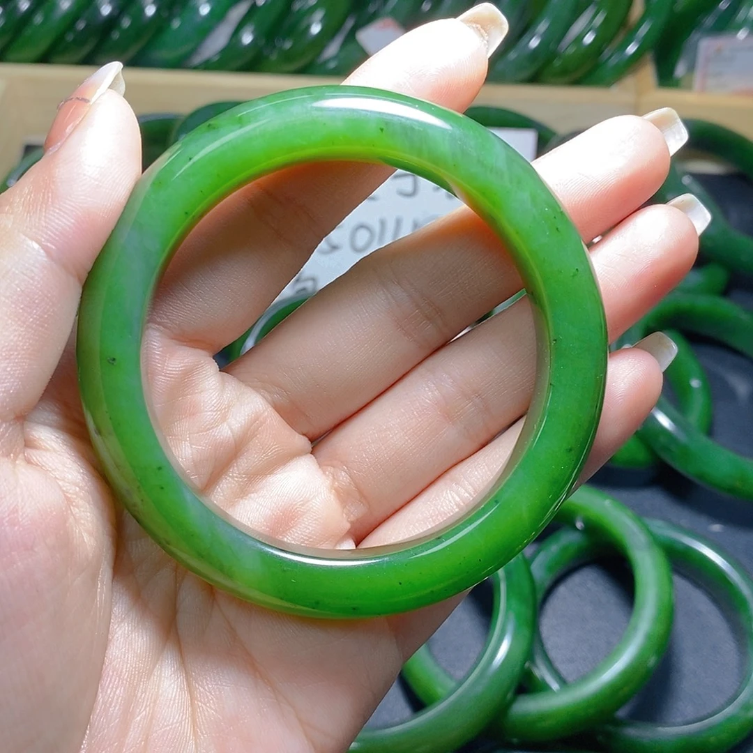 坦***荡和田玉（碧玉）未镶嵌手链