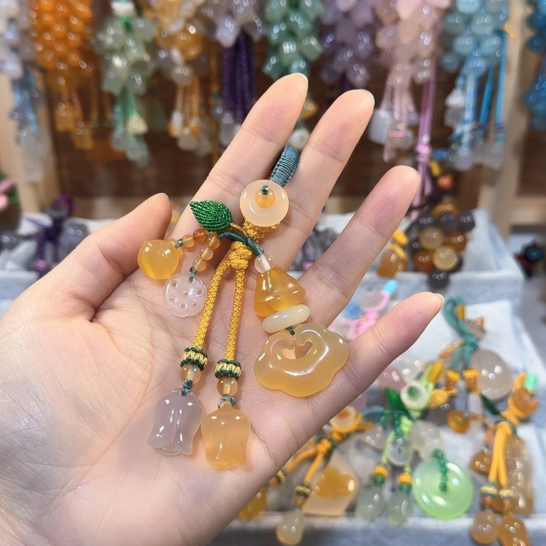 玛瑙/玉髓挂件未镶嵌斌