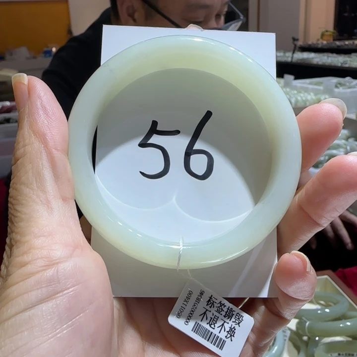 和田玉未镶嵌手镯668