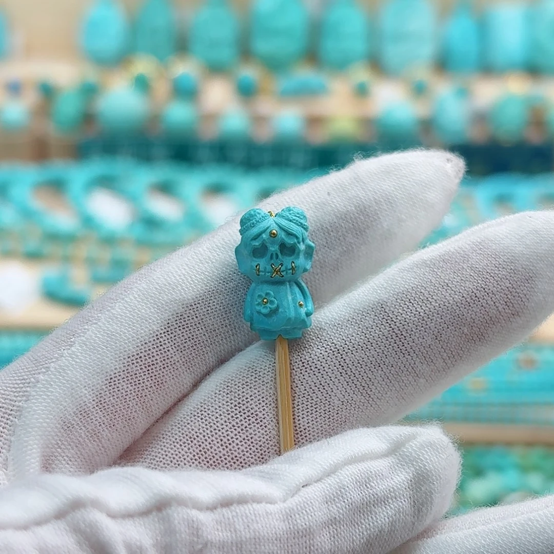 绿松石未镶嵌珠宝奇石